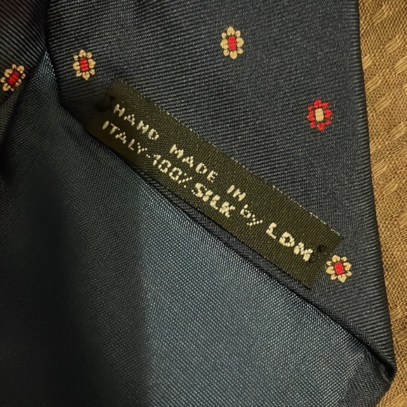 Cromwell & stokes tie - Picture 4 of 4